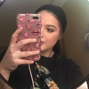 Meet your Posher, Samantha